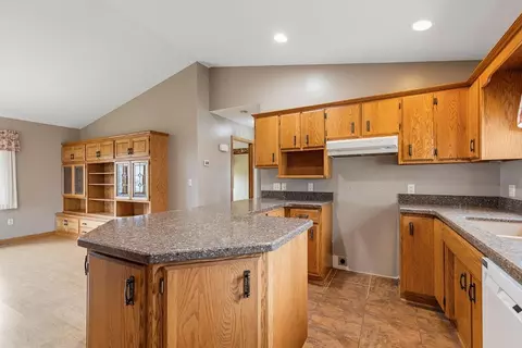 Kitchen - 1575 State Highway 19, Hendricks, MN 56136 photo 4 of 5
