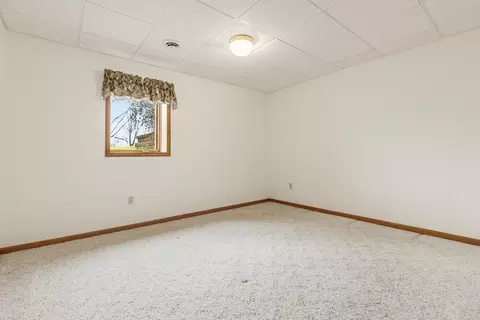 Bedroom - 1575 State Highway 19, Hendricks, MN 56136 photo 6 of 7