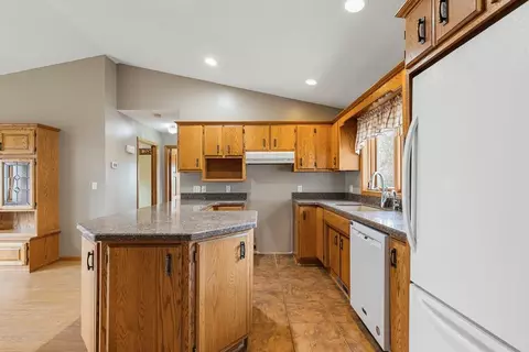 Kitchen - 1575 State Highway 19, Hendricks, MN 56136 photo 5 of 5