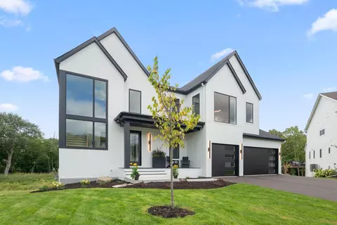 705 Ensconced Way, Chaska, MN 55318