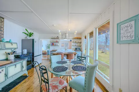Dining - 40300 County 4, Laporte, MN 56461 photo 4 of 6