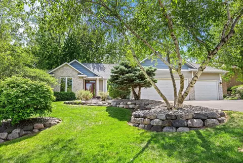 11272 Kenworth Ln, Lakeville, MN 55044