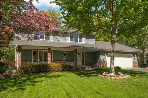 15112 Chestnut Cir, Burnsville, MN 55306