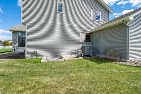 Exterior - 14879 Brenner Ct, Rosemount, MN 55068 photo 10 of 10