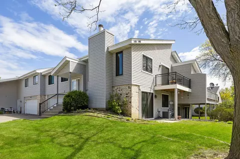 5405 Pompano Dr, Minnetonka, MN 55343