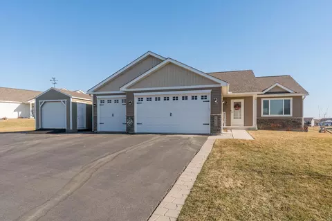 1000 Mulberry Ave NE, Montgomery, MN 56069