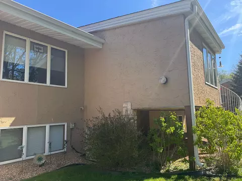 Exterior - 526 Brook Ln, Saint Cloud, MN 56301 photo 14 of 18