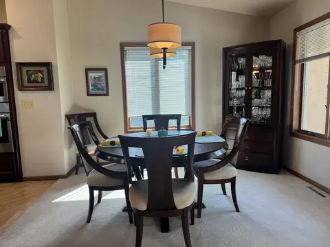 Dining - 526 Brook Ln, Saint Cloud, MN 56301 photo 2 of 4