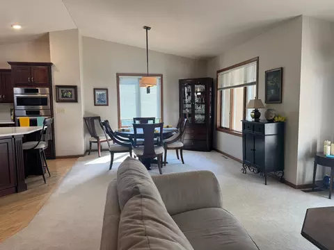 Dining - 526 Brook Ln, Saint Cloud, MN 56301 photo 3 of 4