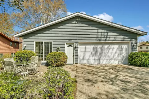 Exterior - 2973 Aurora Ln, Saint Cloud, MN 56303 photo 5 of 10