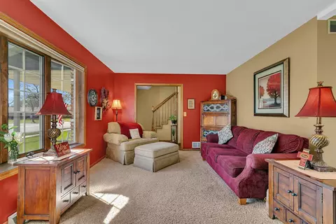 Living - 2973 Aurora Ln, Saint Cloud, MN 56303 photo 3 of 6