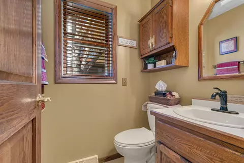 Bath - 2973 Aurora Ln, Saint Cloud, MN 56303 photo 3 of 3