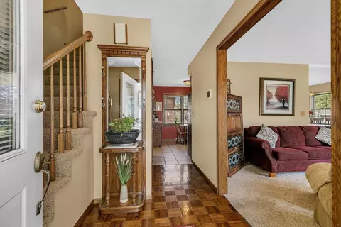 Entry Way - 2973 Aurora Ln, Saint Cloud, MN 56303 photo 1 of 2