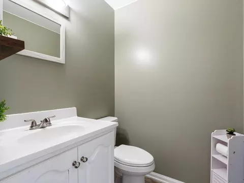 Bath - 15419 Lake Ave, Brainerd, MN 56401 photo 4 of 4