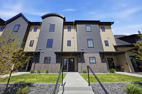 4158 Arthur Dr S, Fargo, ND 58104