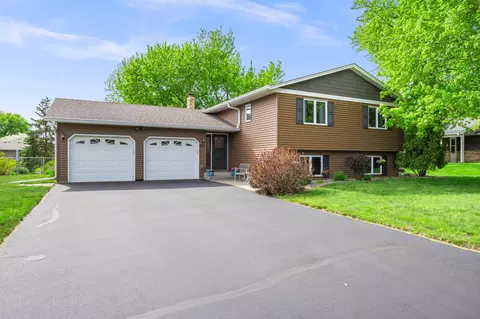 13274 Inglewood Ave, Savage, MN 55378