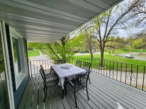 Exterior - 1301 Circle Ave, Albert Lea, MN 56007 photo 11 of 17