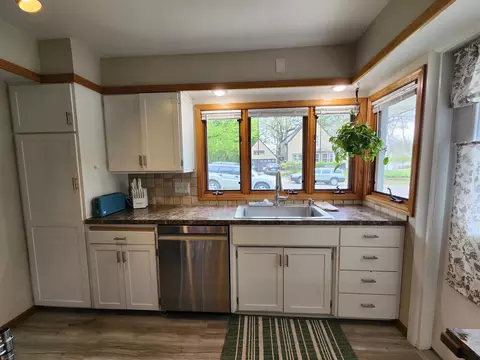 Kitchen - 1301 Circle Ave, Albert Lea, MN 56007 photo 2 of 4