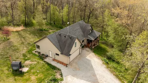 20967 212th St, Preston, MN 55965