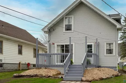 Exterior - 4320 W 6th St, Duluth, MN 55807 photo 10 of 11