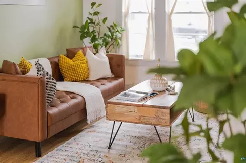 Living - 4320 W 6th St, Duluth, MN 55807 photo 1 of 3
