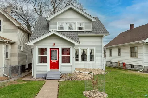 Exterior - 4320 W 6th St, Duluth, MN 55807 photo 2 of 11