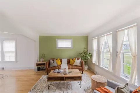 Living - 4320 W 6th St, Duluth, MN 55807 photo 2 of 3