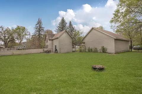 Exterior - 701 7th St SE, Saint Cloud, MN 56304 photo 8 of 11