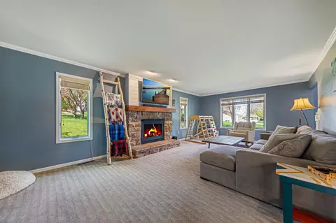 Living - 1424 Fairway Dr, Faribault, MN 55021 photo 3 of 3