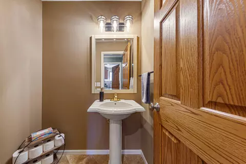 Bath - 1424 Fairway Dr, Faribault, MN 55021 photo 1 of 5