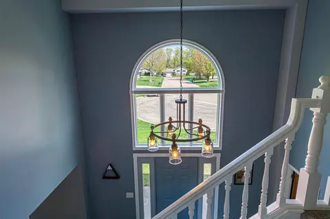 Entry Way - 1424 Fairway Dr, Faribault, MN 55021 photo 3 of 5