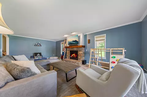 Living - 1424 Fairway Dr, Faribault, MN 55021 photo 1 of 3