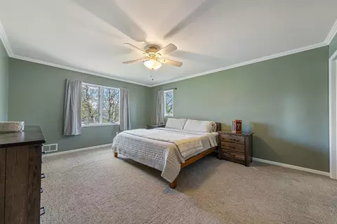 Bedroom - 1424 Fairway Dr, Faribault, MN 55021 photo 1 of 8