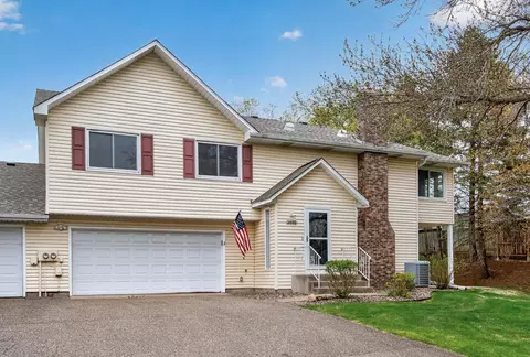 3618 Gershwin Ln N, Oakdale, MN 55128