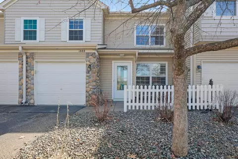 1888 Wildflower Ct, Shoreview, MN 55126