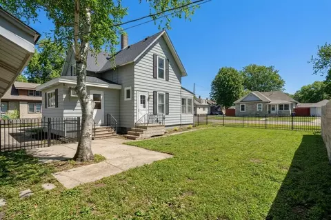 Exterior - 112 7th Ave NW, Faribault, MN 55021 photo 1 of 3