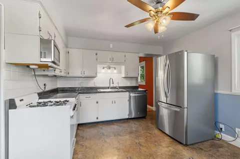 Kitchen - 4346 Jasper Dr, Eagan, MN 55122 photo 1 of 2