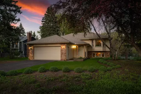 5970 Pheasant Dr, Shoreview, MN 55126