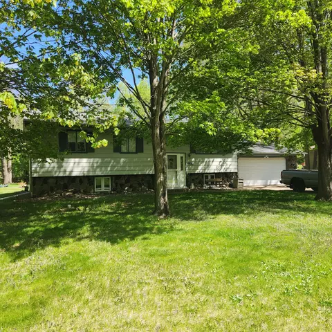 17425 Owatonna St NE, Andover, MN 55304