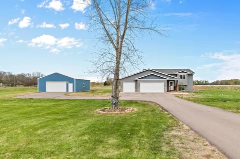7711 Rolling Meadows Cir, Pine City, MN 55063