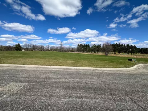 993 Links Way N, Perham, MN 56573 photo 3