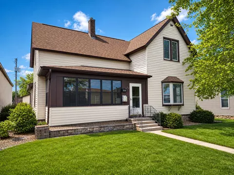 317 E 2nd St, Winona, MN 55987