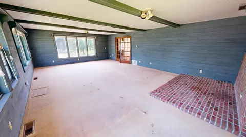 Living - 411 60th Ave NE, Willmar, MN 56201 photo 5 of 5