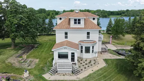 Exterior - 411 60th Ave NE, Willmar, MN 56201 photo 2 of 8