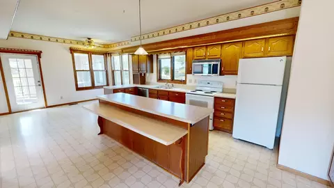 Kitchen - 411 60th Ave NE, Willmar, MN 56201 photo 1 of 7
