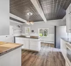 Kitchen - 5095 Harff Rd, Loretto, MN 55357 photo 1 of 5