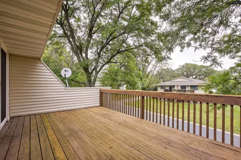 Exterior - 1778 Walnut Ln, Eagan, MN 55122 photo 2 of 3