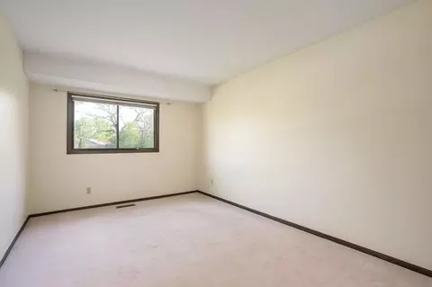 Bedroom - 1778 Walnut Ln, Eagan, MN 55122 photo 2 of 4