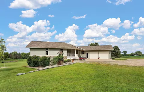 Exterior - 2312 Becker Trl, Faribault, MN 55021 photo 3 of 14