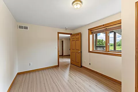 Bedroom - 2312 Becker Trl, Faribault, MN 55021 photo 5 of 8